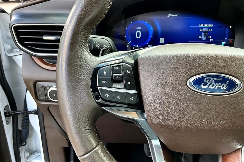 2021 Ford Explorer - Image 24