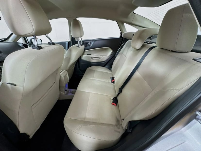 2017 Ford Fiesta - Image 26