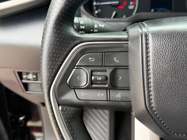 2025 Toyota Tundra - Image 18