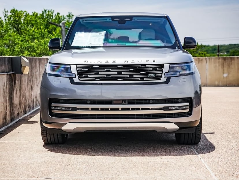 2024 Land Rover Range Rover - Image 2