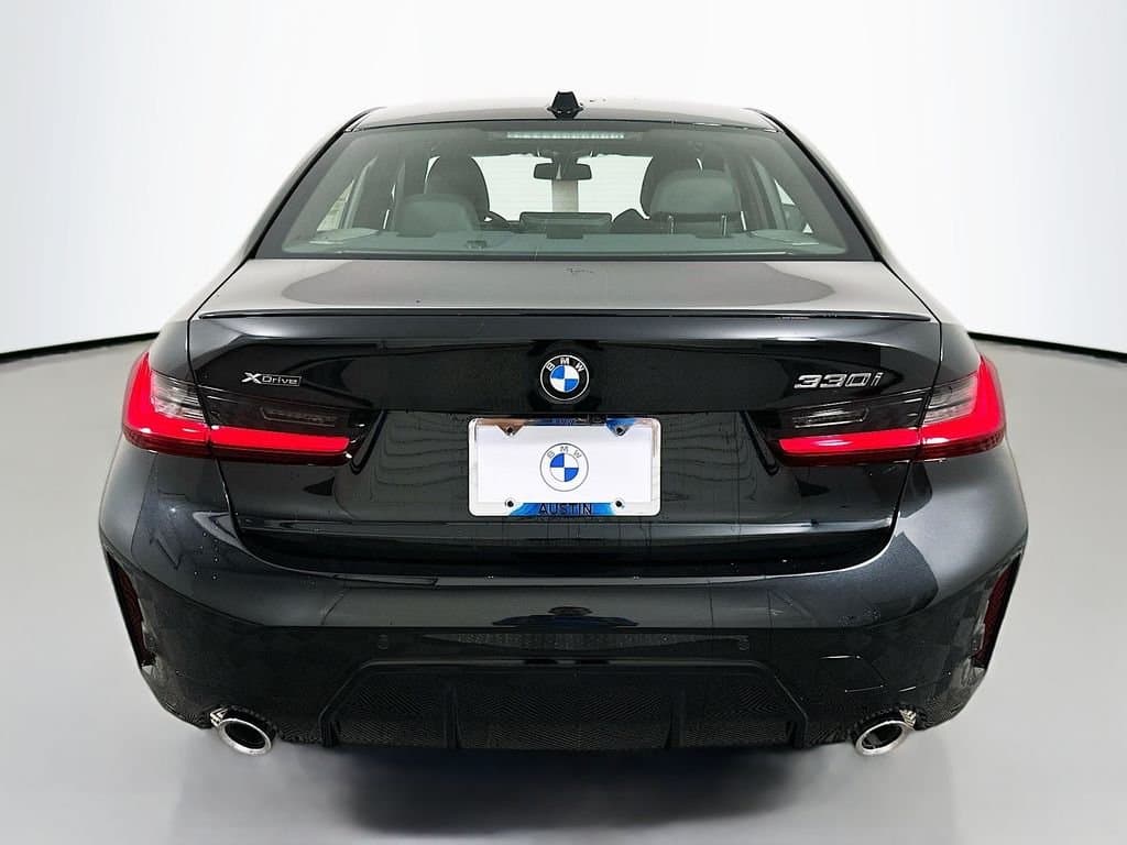 2026 BMW 3 Series - Image 6
