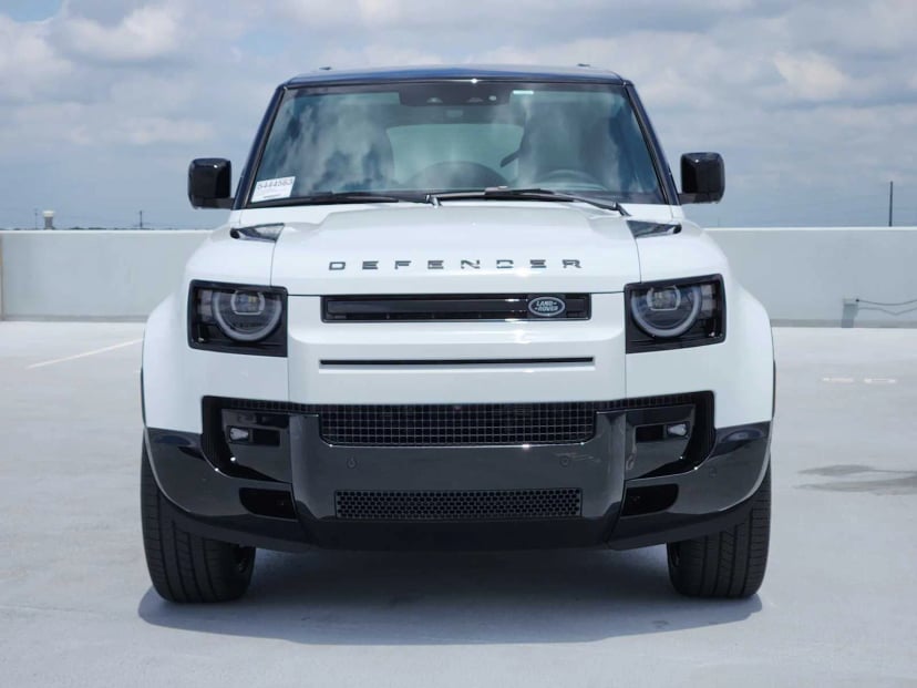 2026 LAND ROVER Defender 130 - Image 2