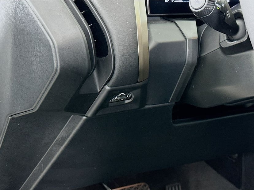 2025 BMW X3 - Image 10
