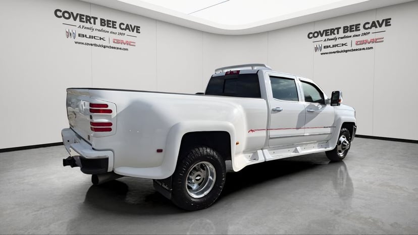 2016 Chevrolet Silverado 3500HD - Image 9