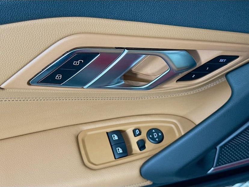 2023 BMW Z4 - Image 18