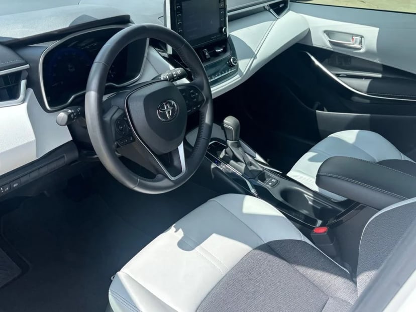 2021 Toyota Corolla Hatchback - Image 6
