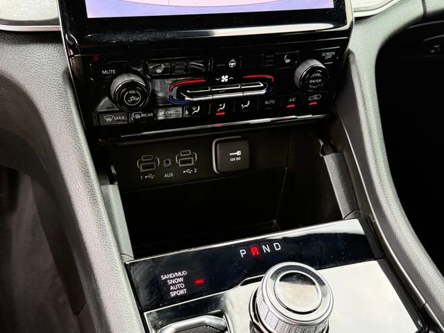 2024 Jeep Grand Cherokee - Image 19