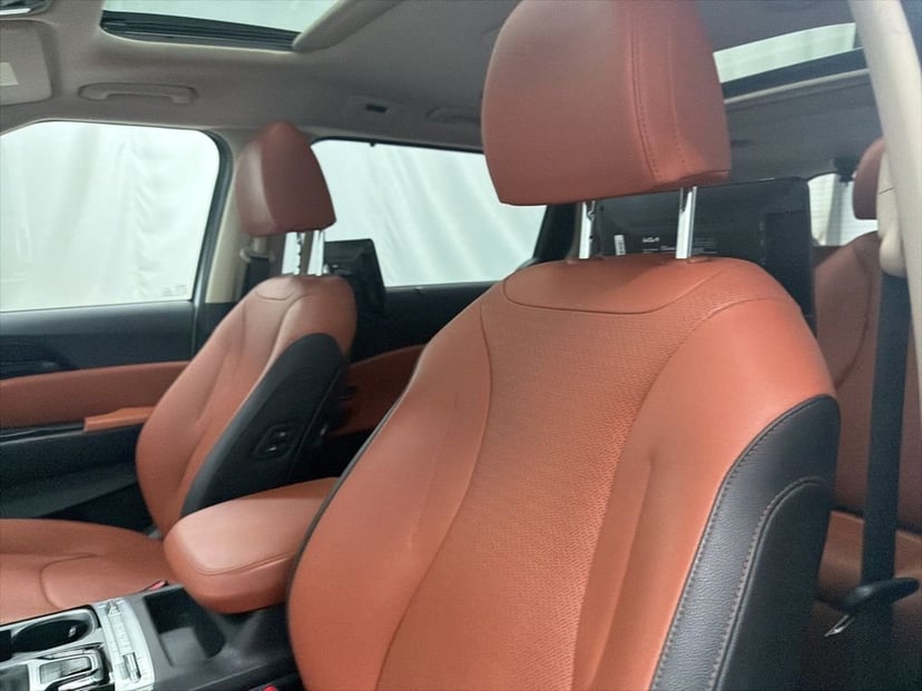 2023 Kia Carnival - Image 14
