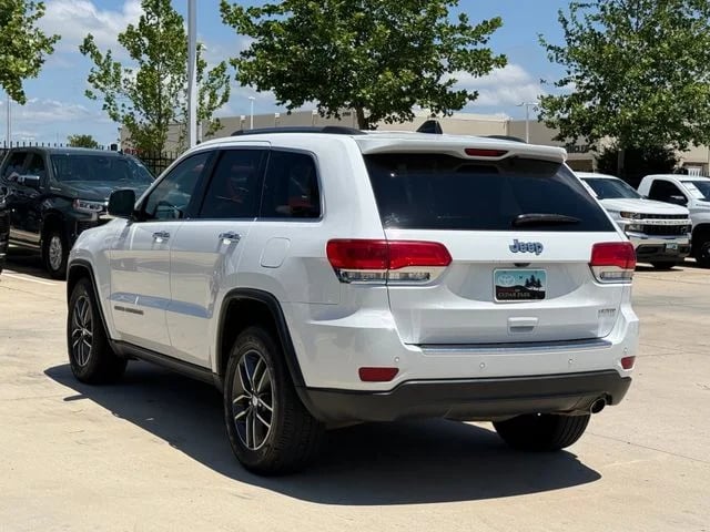 2017 Jeep Grand Cherokee - Image 6