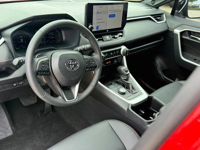 2025 Toyota RAV4 Plug-In Hybrid - Image 38