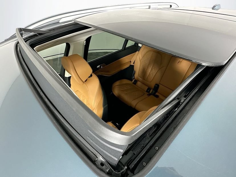 2024 BMW X7 - Image 22