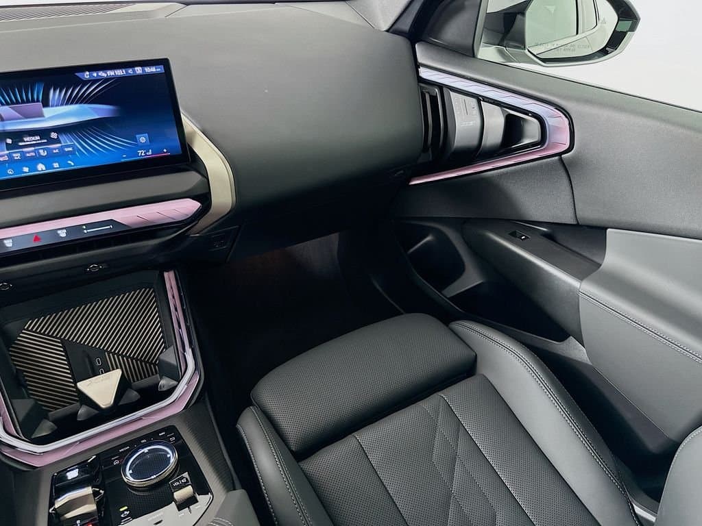 2025 BMW X3 - Image 22