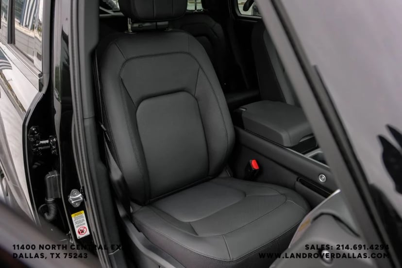2026 Land Rover Defender 110 - Image 39