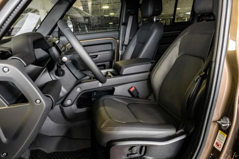 2026 Land Rover Defender 110 - Image 30