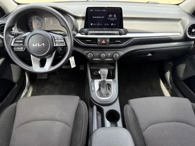 2023 Kia Forte - Image 20