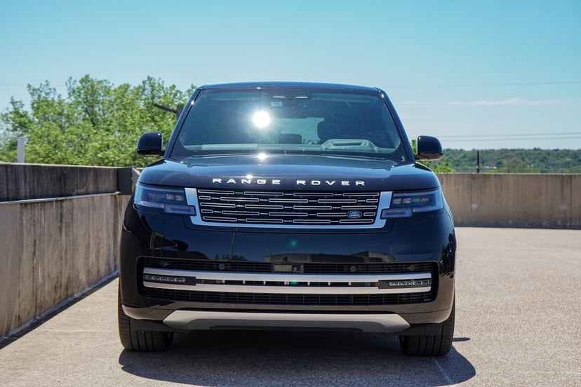 2025 Land Rover Range Rover - Image 3
