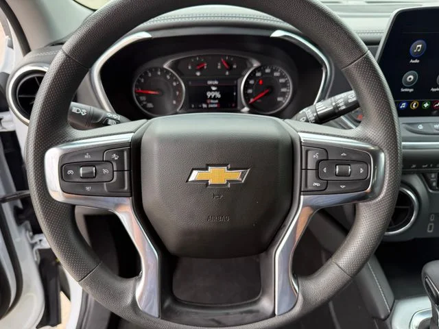 2025 Chevrolet Blazer - Image 15