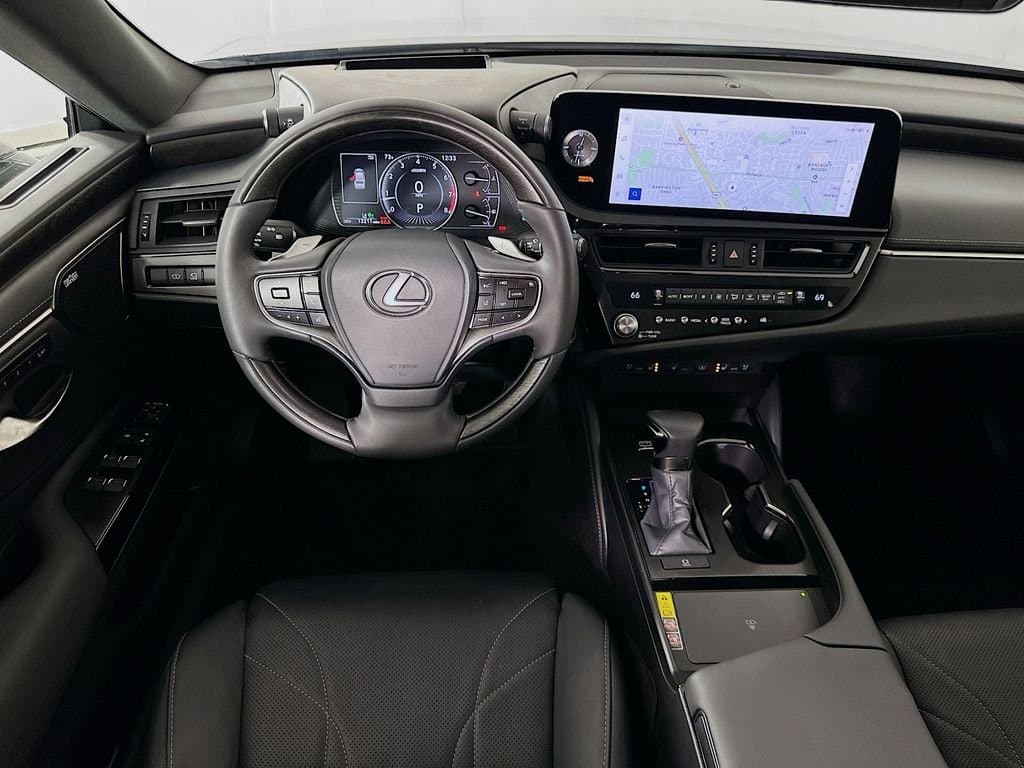 2024 Lexus ES - Image 23