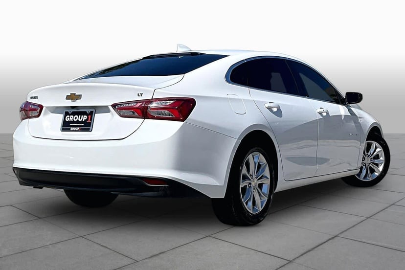 2021 Chevrolet Malibu - Image 13
