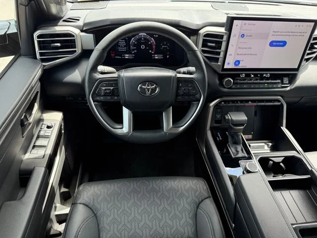 2025 Toyota Tundra - Image 28