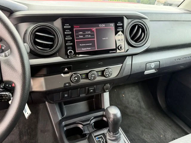 2022 Toyota Tacoma - Image 19