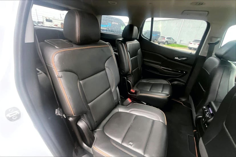 2023 GMC Acadia - Image 20