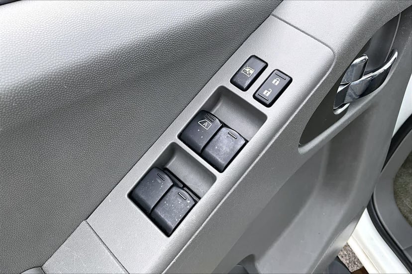 2017 Nissan Frontier - Image 33