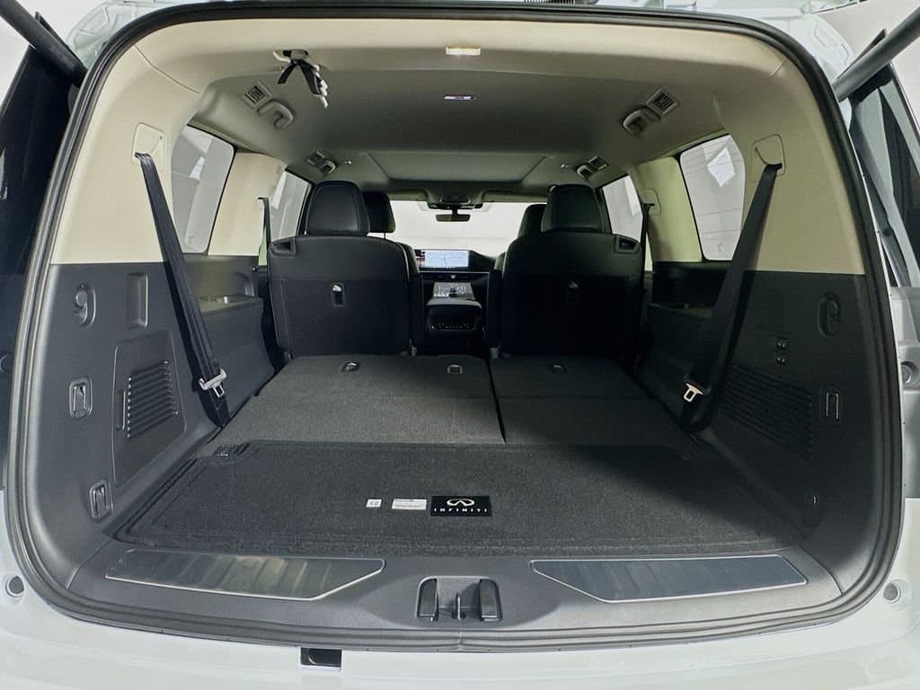 2026 INFINITI QX80 - Image 32