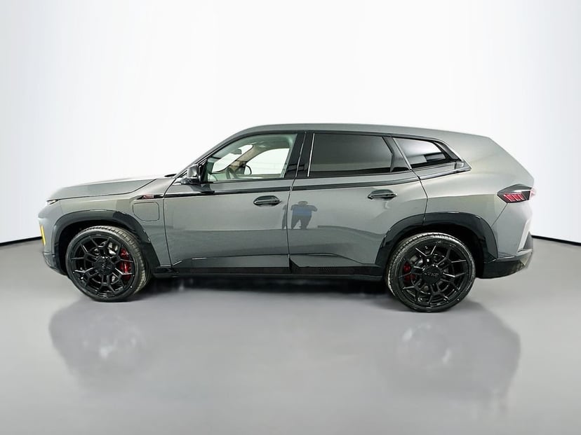 2026 BMW XM - Image 8