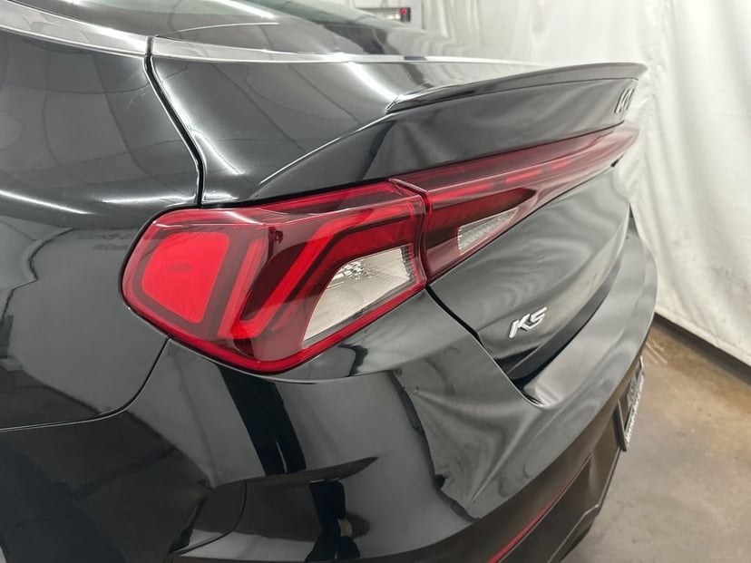 2022 Kia K5 - Image 23