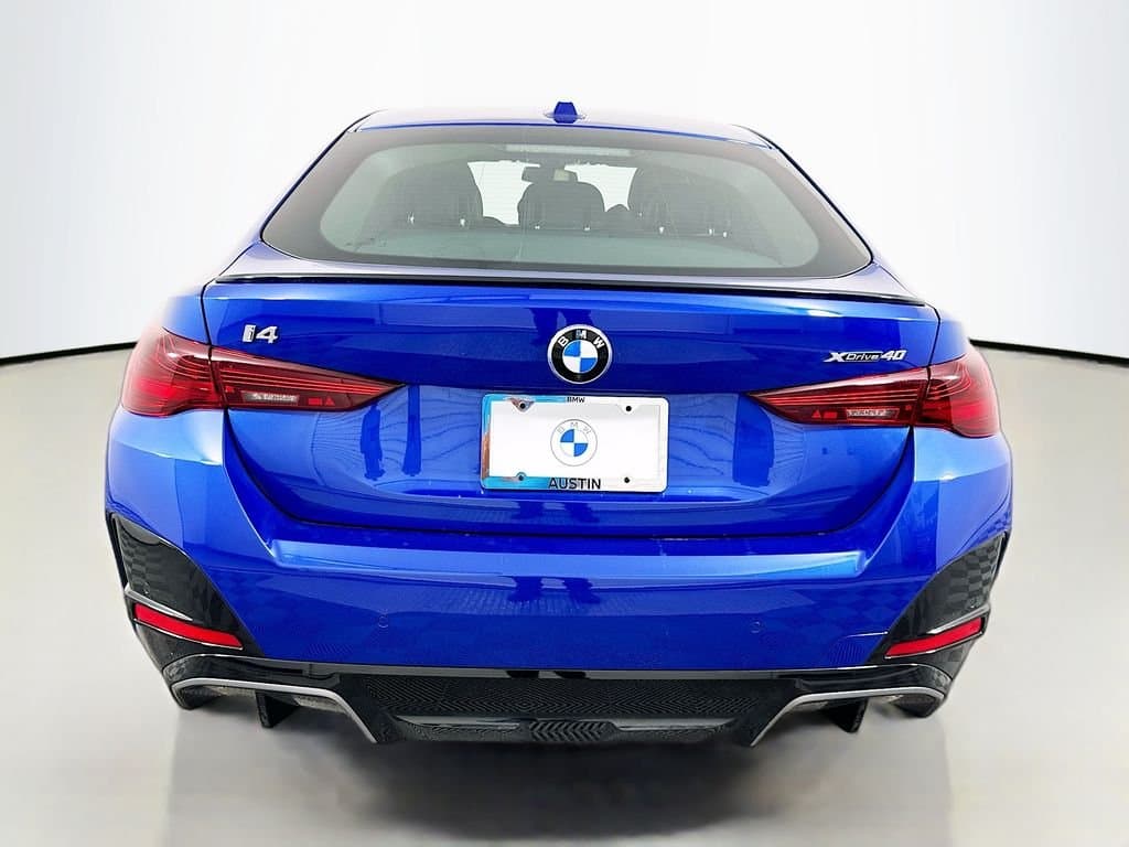 2026 BMW i4 - Image 6