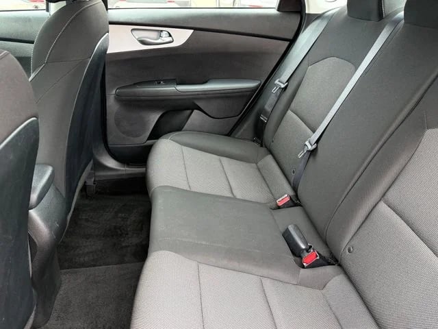 2023 Kia Forte - Image 26