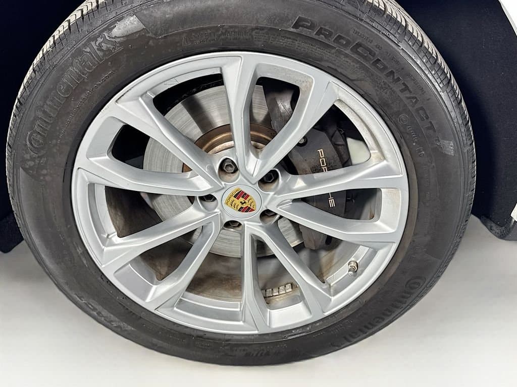 2024 PORSCHE Macan - Image 43