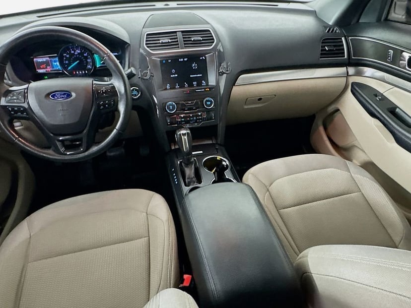 2018 Ford Explorer - Image 25