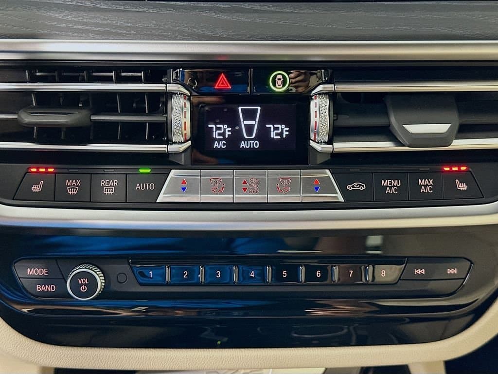 2022 BMW X3 - Image 16