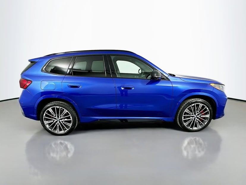 2025 BMW X1 - Image 4