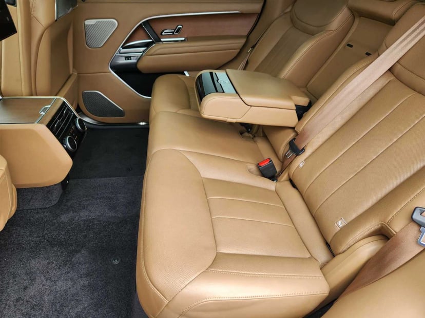 2023 Land Rover Range Rover - Image 29