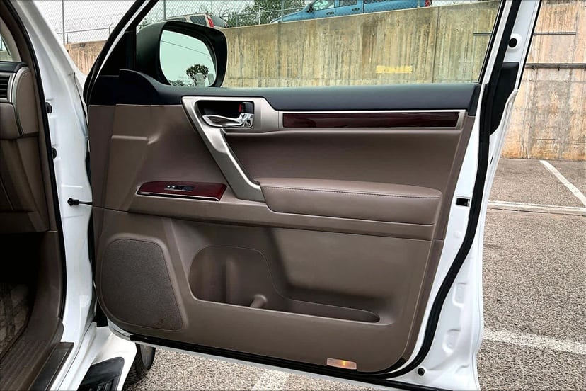 2015 Lexus GX 460 - Image 21