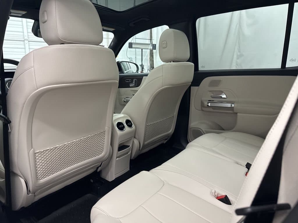 2026 MERCEDES-BENZ GLB - Image 18