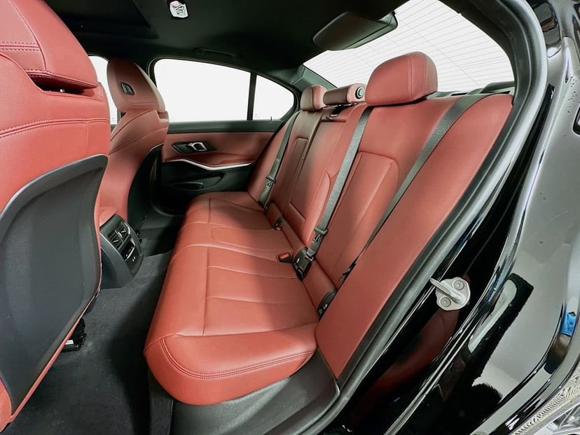 2026 BMW 3 Series - Image 17
