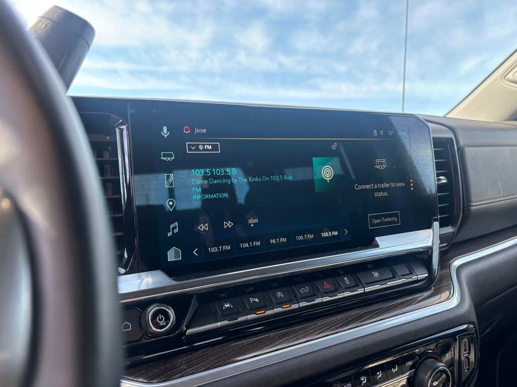 2025 Chevrolet Silverado 1500 - Image 18