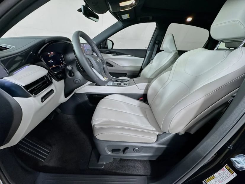 2027 INFINITI QX65 - Image 24