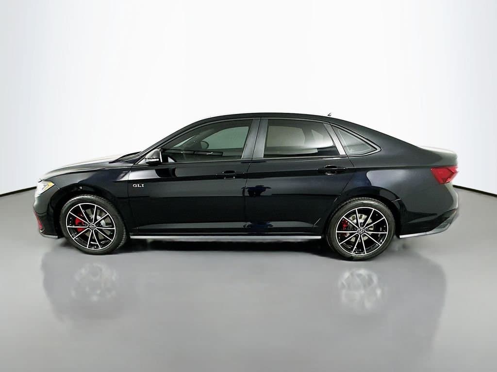 2025 Volkswagen Jetta GLI - Image 8