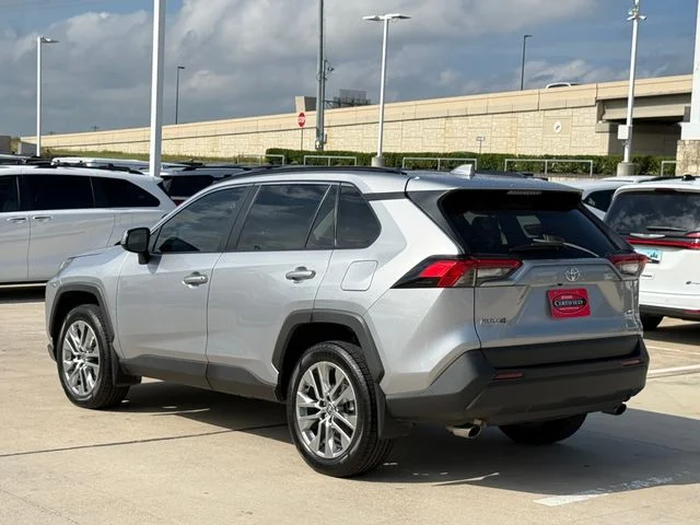 2022 Toyota RAV4 - Image 8