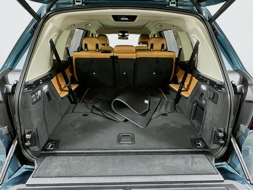 2024 BMW X7 - Image 27