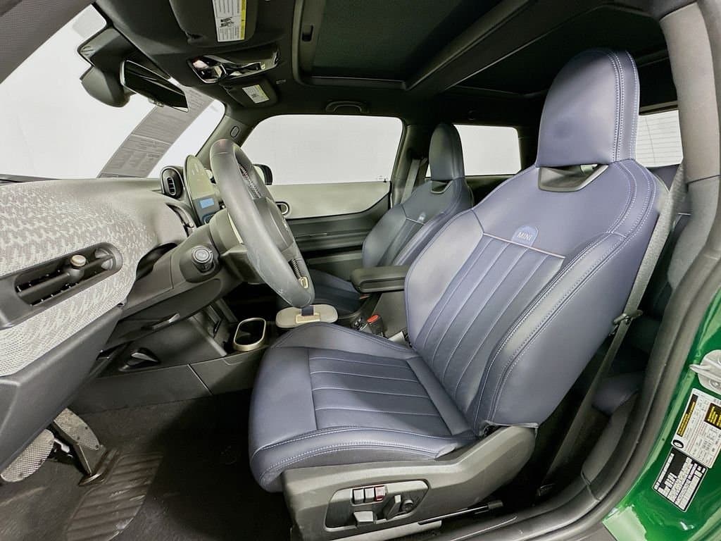 2025 MINI COOPER - Image 21