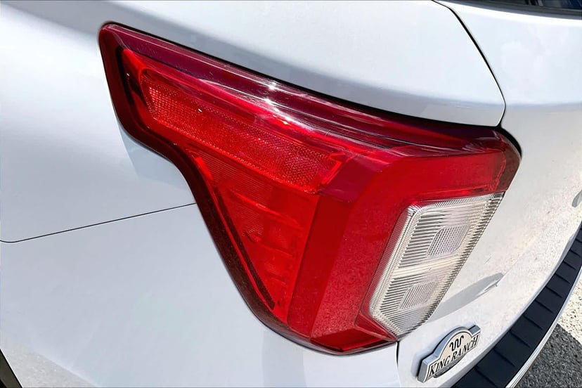 2021 Ford Explorer - Image 28