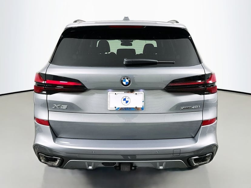 2026 BMW X5 - Image 6