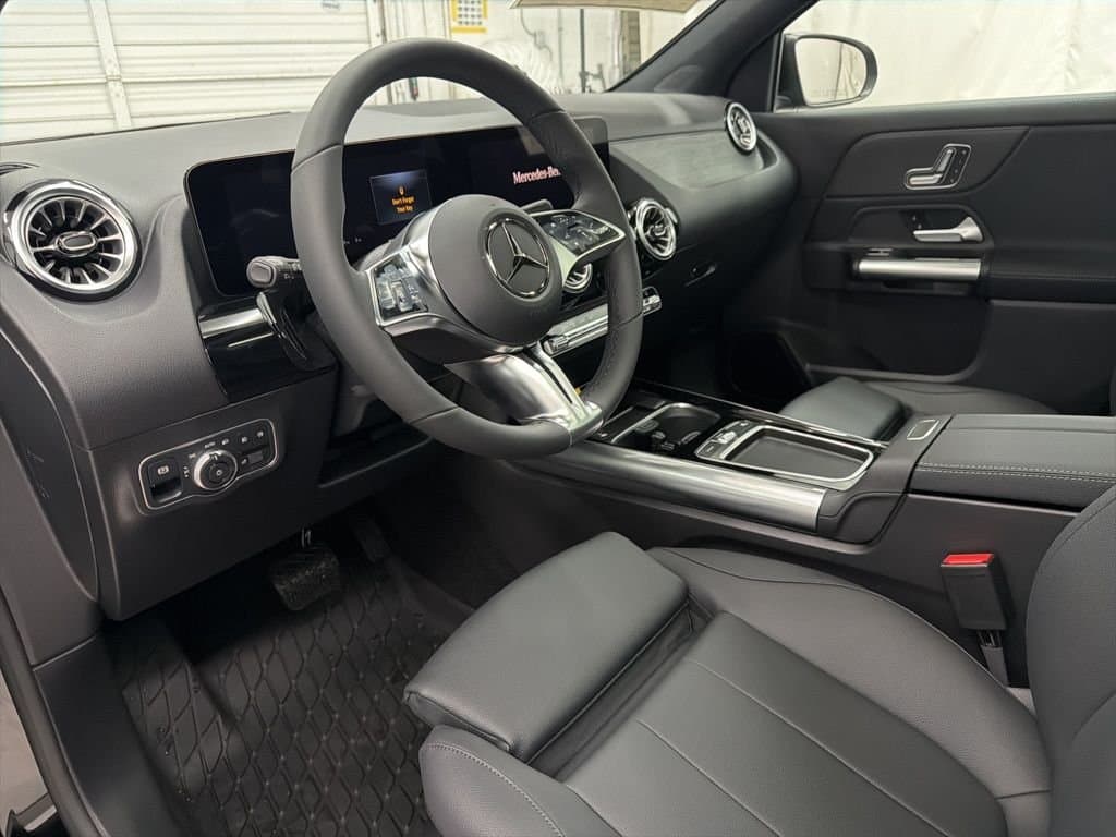 2026 MERCEDES-BENZ GLA - Image 13