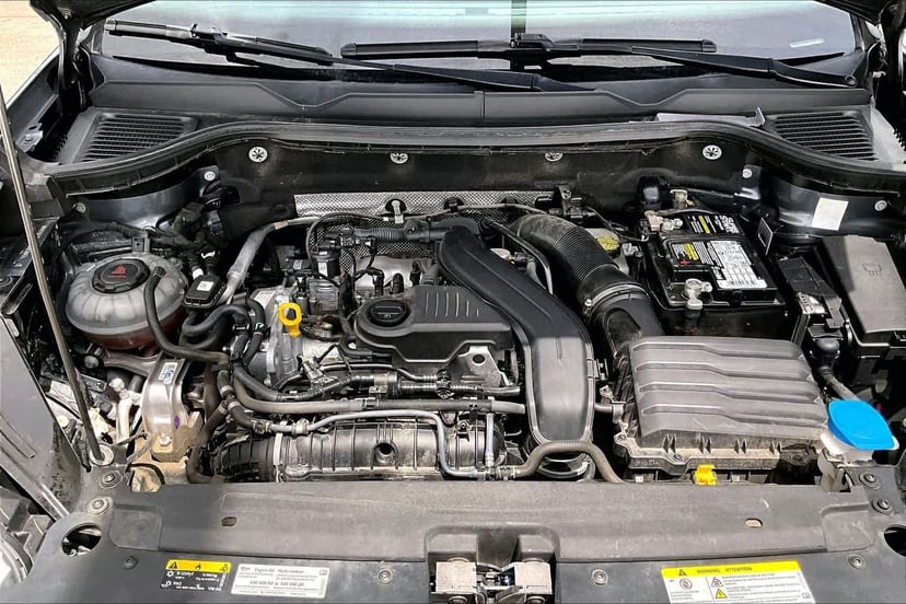 2022 Volkswagen Taos - Image 32